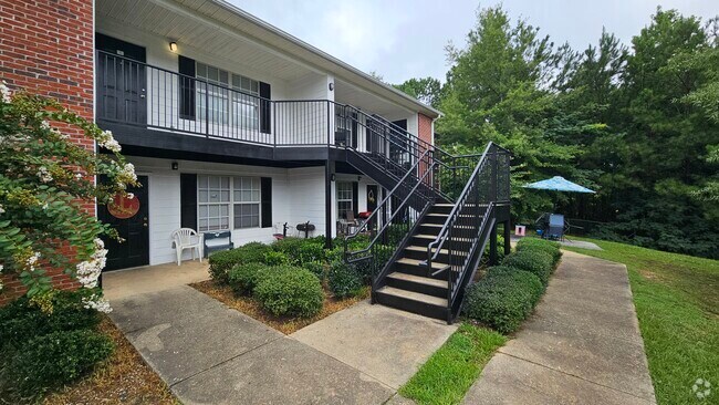 Building Photo - Evangeline Heights Apartments