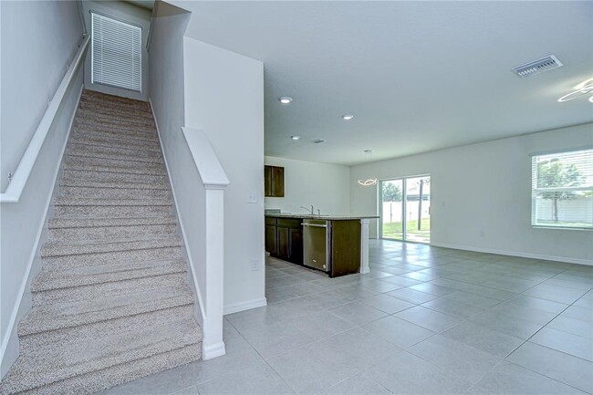 Building Photo - 1382 Crescent Hoop Wy