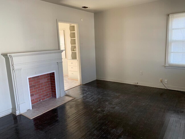 Building Photo - 1507 26th St