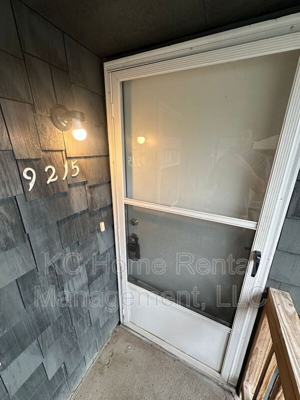 Foto del edificio - 9215 E 54th Terrace