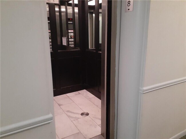 Building Photo - 1212 Guadalupe St