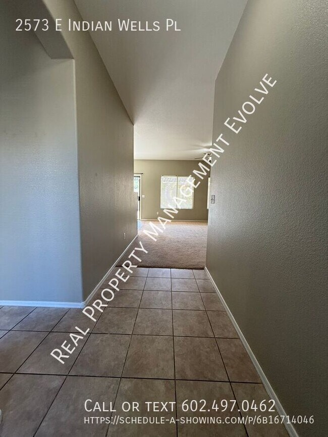 Building Photo - 2573 E Indian Wells Pl