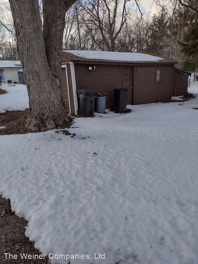 Foto del edificio - 2 br, 1 bath House - 2104 E. Main St.