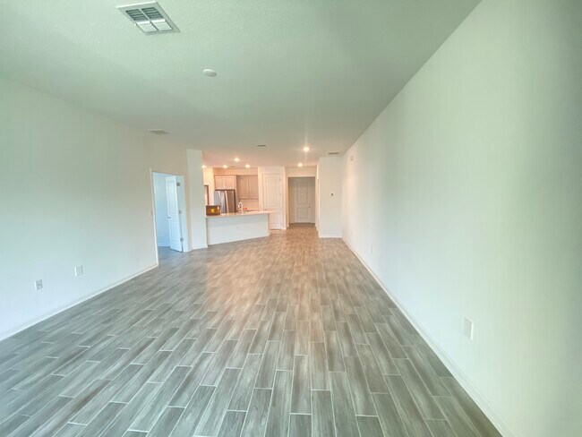 Building Photo - 6344 Chirpine Ln