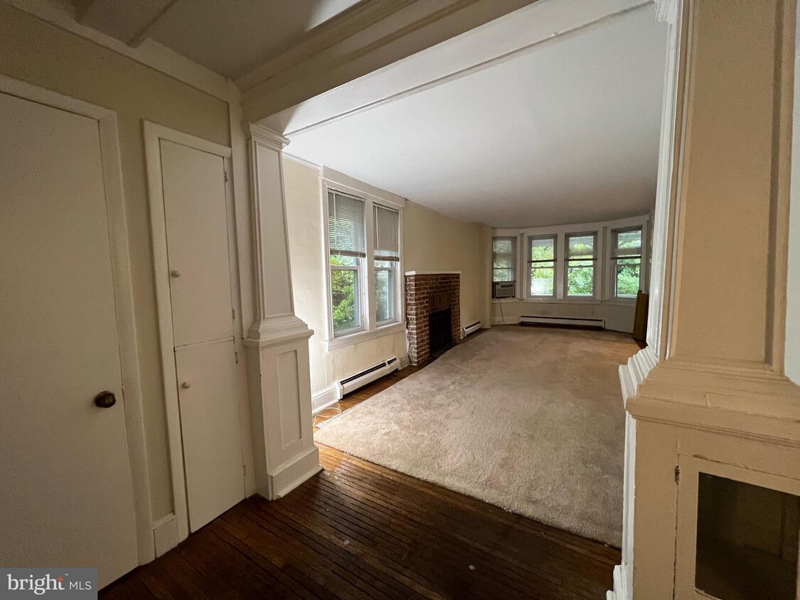 106 N Valley Rd Unit 1, Paoli, PA 19301 Room for Rent in Paoli, PA