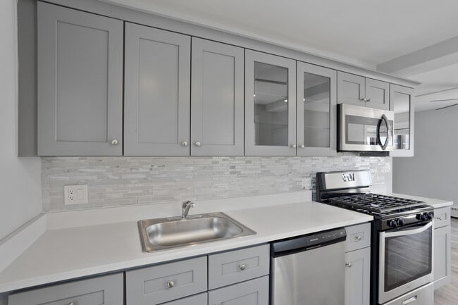 Foto del edificio - 5858 N Sheridan Rd