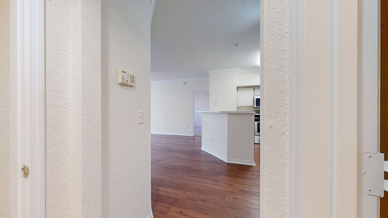 Photo - Ashton at Waterford Lakes Apartments