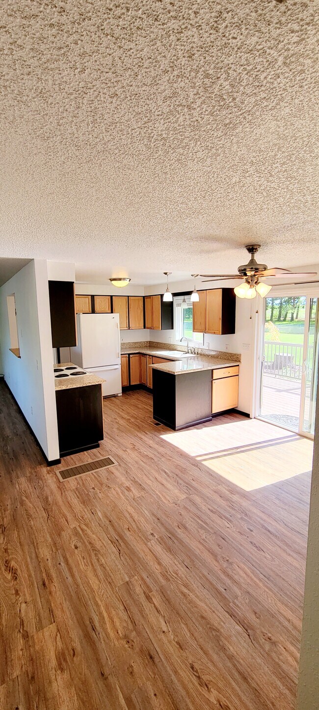 Foto del edificio - 9664 N Idaho Rd