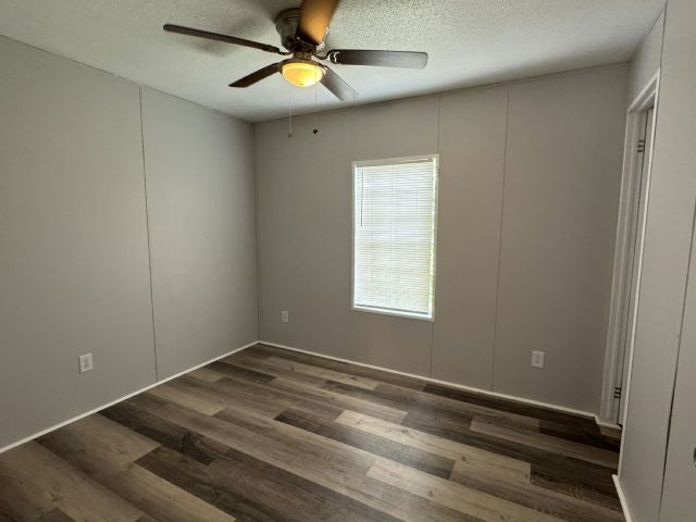 Building Photo - 9330 Sunset Dr