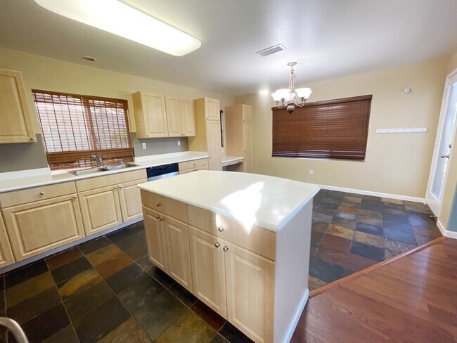 Foto del edificio - Ocean Pointe 3 bed, 3 bath, 2 car garage w...