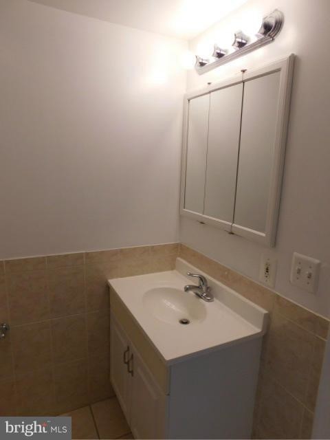 Building Photo - 2025 Forest Hill Dr