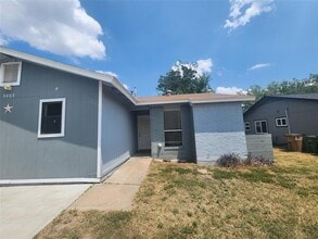 Building Photo - 3408 Lynridge Dr