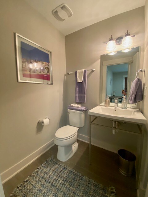 Foto del edificio - 604 Centerpoint Ln