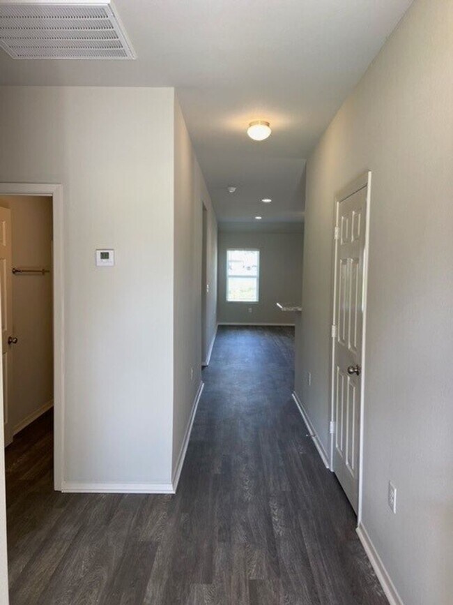 Foto del edificio - 2601 Grand Ln