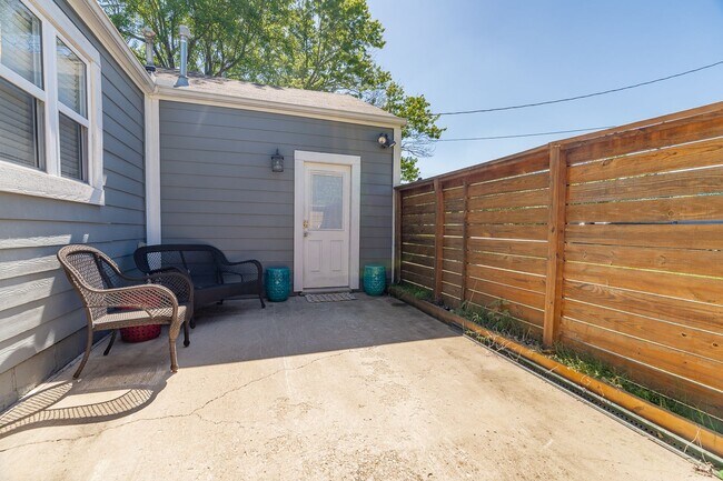 Foto del edificio - Fully Updated South Fay Home Near I-49! MU...