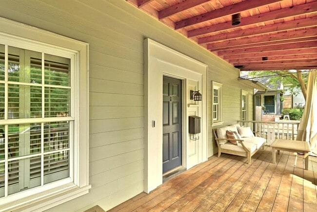 Building Photo - 1708 W 29th St