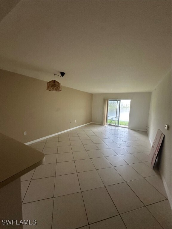 Building Photo - 8234 Key Royal Cir