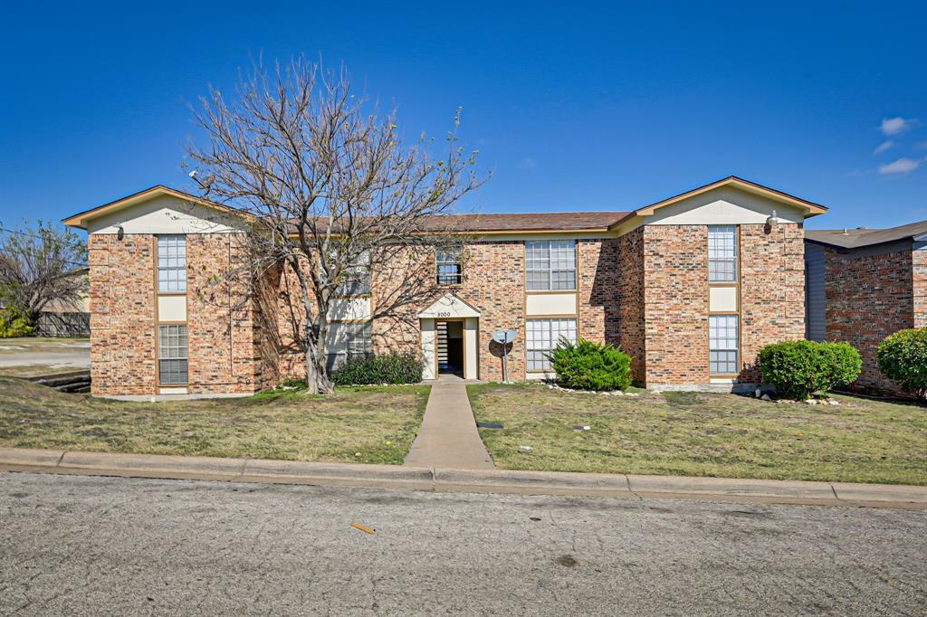 Primary Photo - 8000 Cambridge Cir