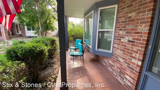 Building Photo - 4 br, 2.5 bath House - 1661 Red Fox Pl