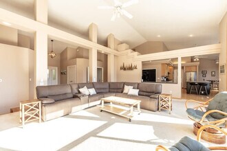 Building Photo - 3228 E Fernan Terrace Dr
