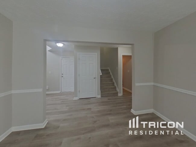 Building Photo - 30 Belmont Park Dr