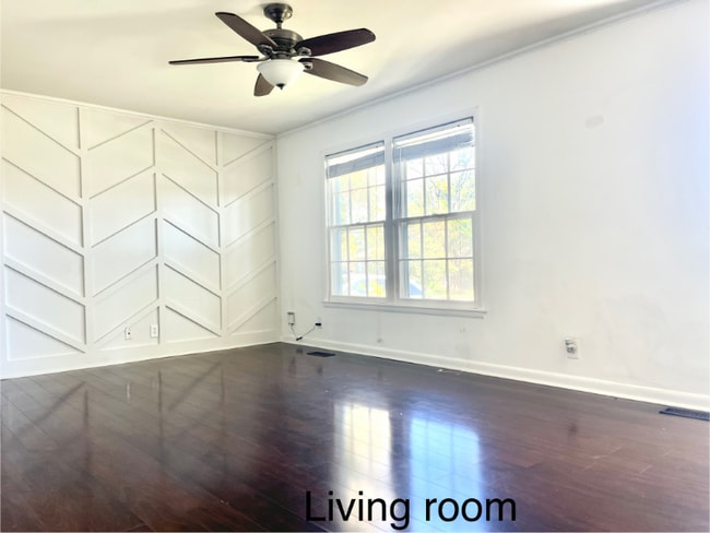 Building Photo - 2821 Galesburg Dr
