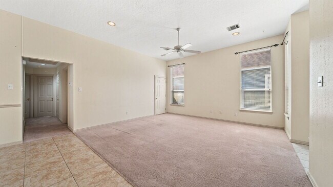 Building Photo - 12994 Centaurus Ct