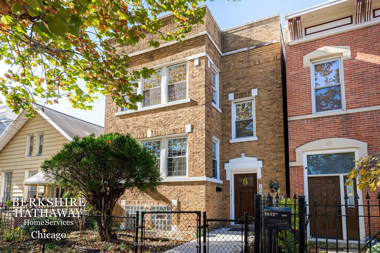 1640 N Claremont Avenue Condo for Rent in Chicago, IL