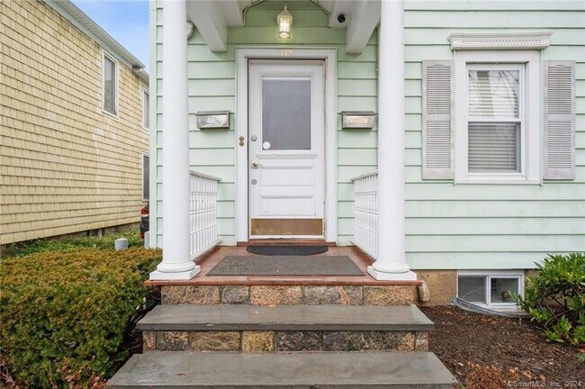 Building Photo - 119 Halstead Ave