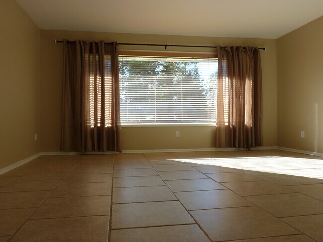 Foto del edificio - 4047 S Madelia St