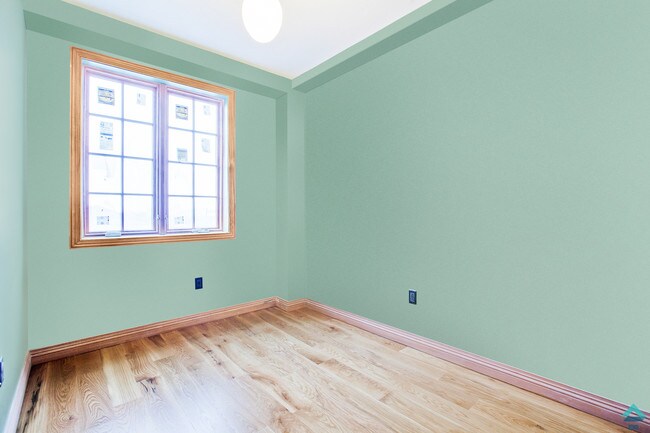 Building Photo - 335 Saint Nicholas Ave