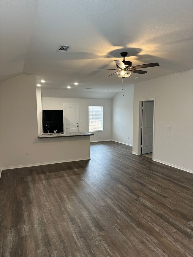 Building Photo - Three Bedroom | Two Bath Home in Benton