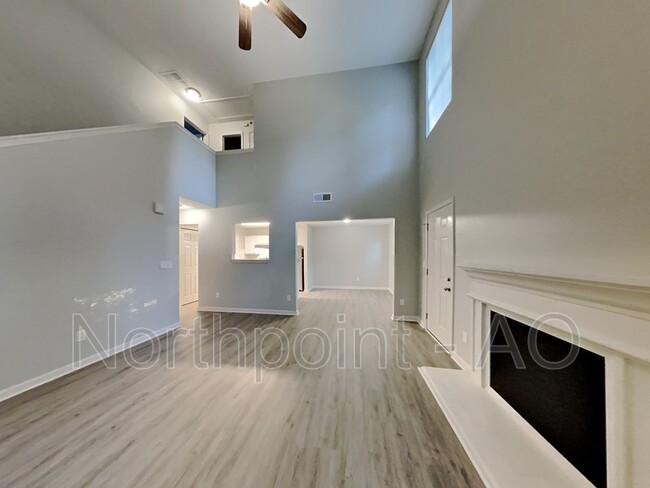 Building Photo - 1614 Charleston Walk SE