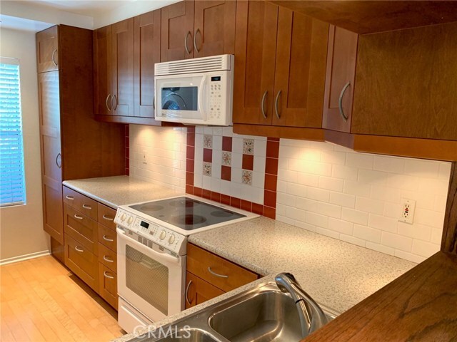 Foto del edificio - 19 Abbeywood Ln