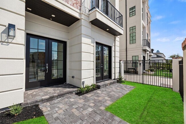 Foto del edificio - 5824 Winsome Ln