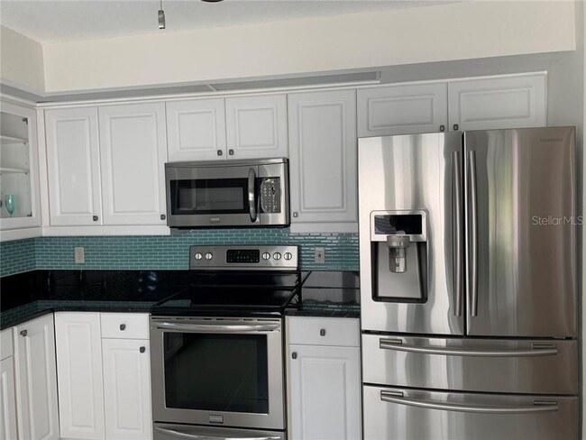 Building Photo - 5800 Sabal Trace Dr