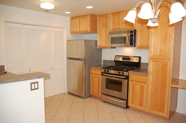 Building Photo - Beautiful Condominium at The Phoenician In...