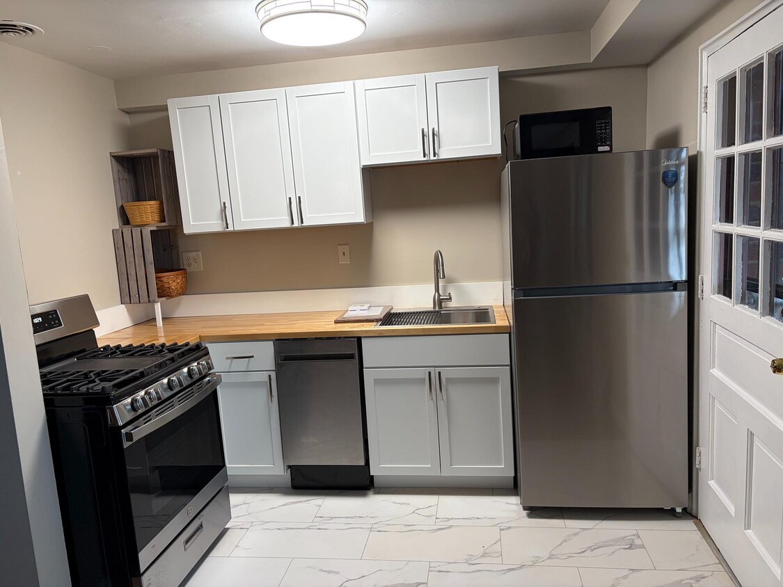 Foto del edificio - 1575 N Colonial Ter