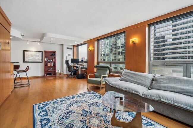 Building Photo - 440 N Wabash Ave