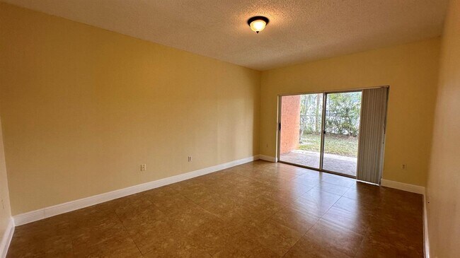 Foto del edificio - 6936 SW 39th St