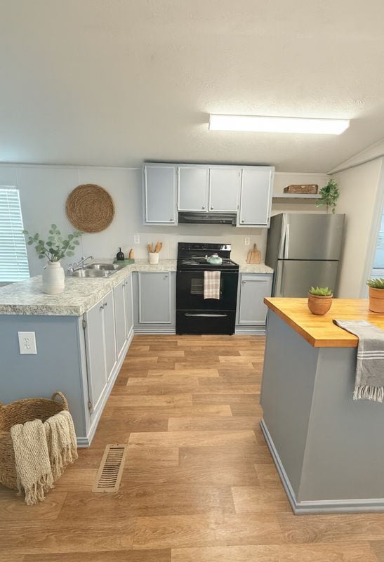 Building Photo - 127 Dolphin Harbor S