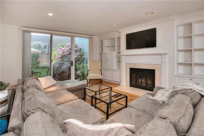 Foto del edificio - 1400 Post Rd E