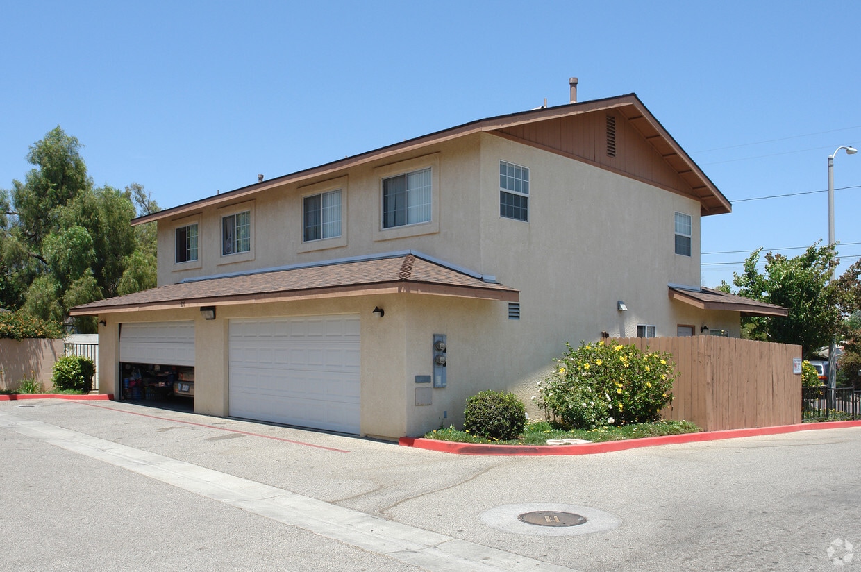 Building Photo - Casa Garcia Family Apartments