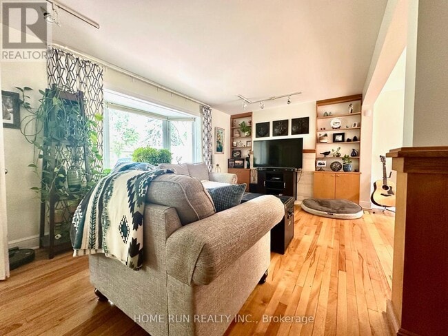 Building Photo - 881 Killeen Ave