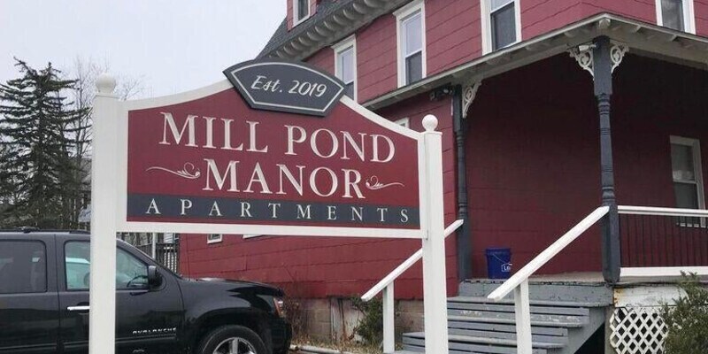 Primary Photo - Millpond Manor