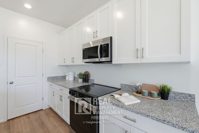 Foto del edificio - 17945 W Sand Hls Dr