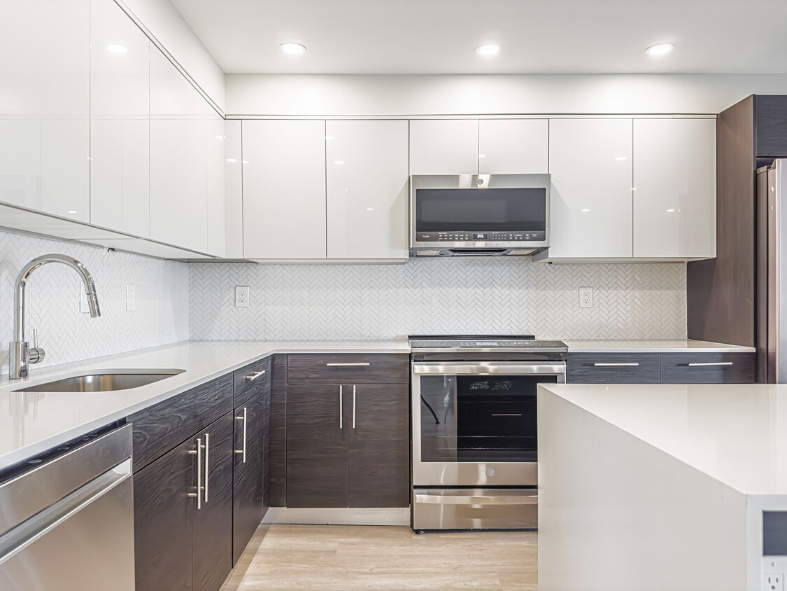 WHITNEY APTS Apartments in Claymont, DE