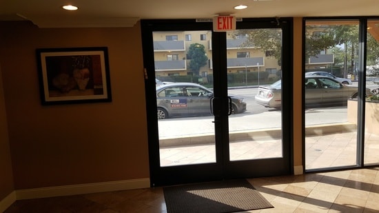 Foto del edificio - 6938 Laurel Canyon Blvd