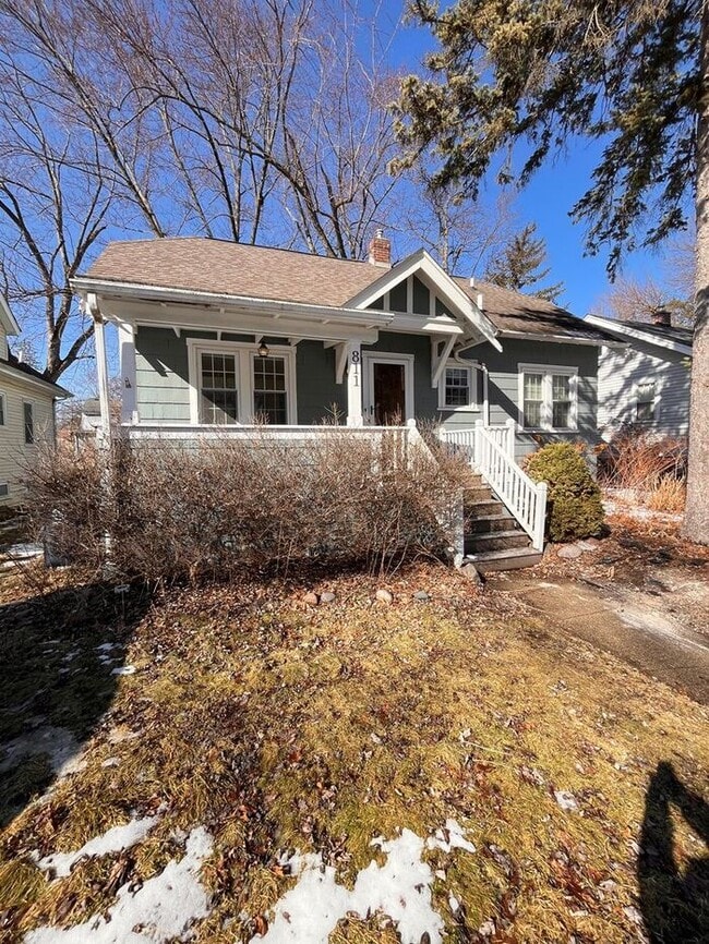 Building Photo - Charming 3-Bedroom Home in a Convenient an...