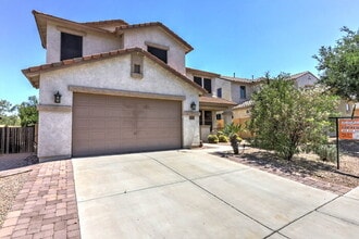 Building Photo - 717 West Camino Tunera